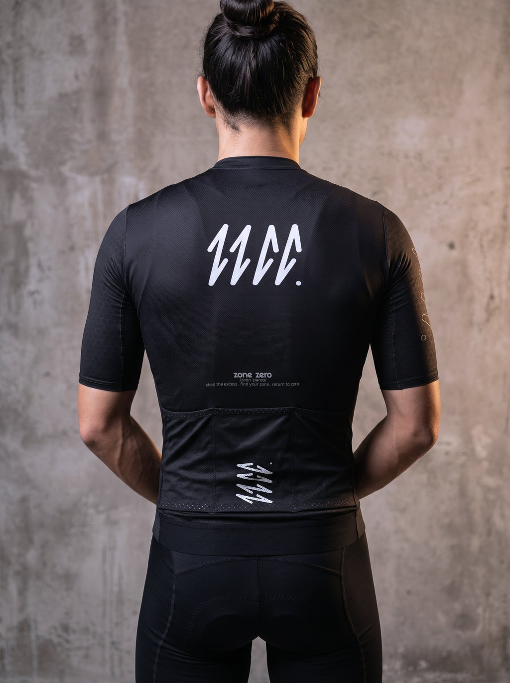 Summer Essential Pro Jersey - Black, lifestyle