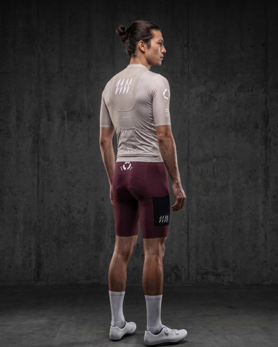 Summer Essential Pro Jersey — desert, model view