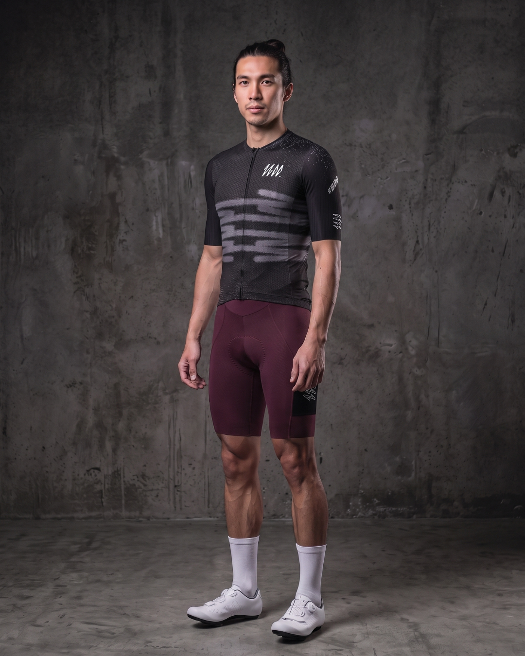 Velo Streak Pro Jersey — Black, model view