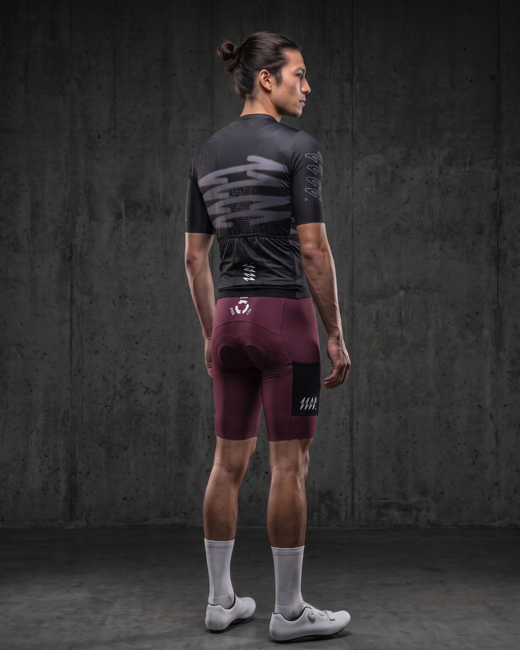 Velo Streak Pro Jersey — Black, model view