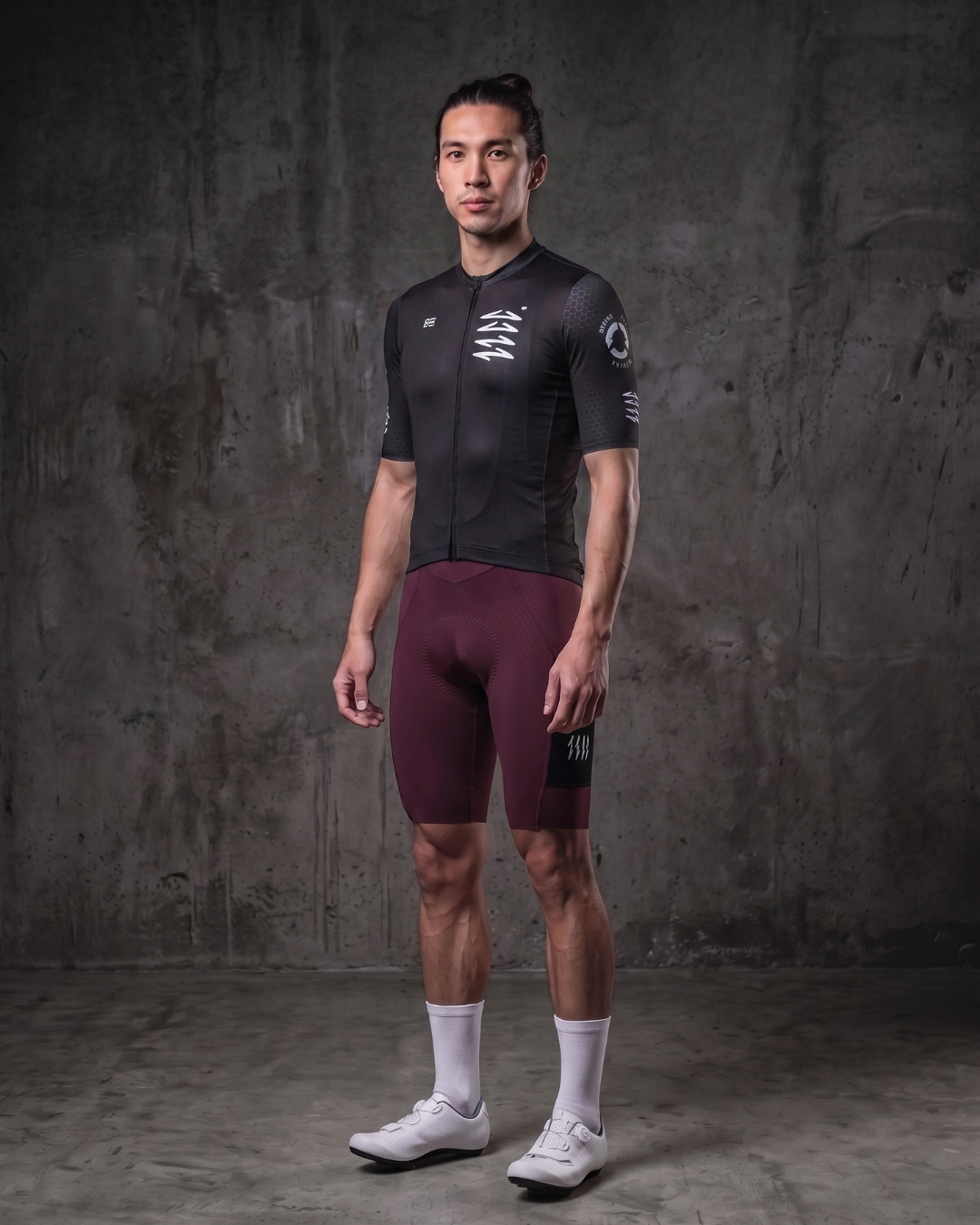 Summer Essential Pro Jersey — black, model view