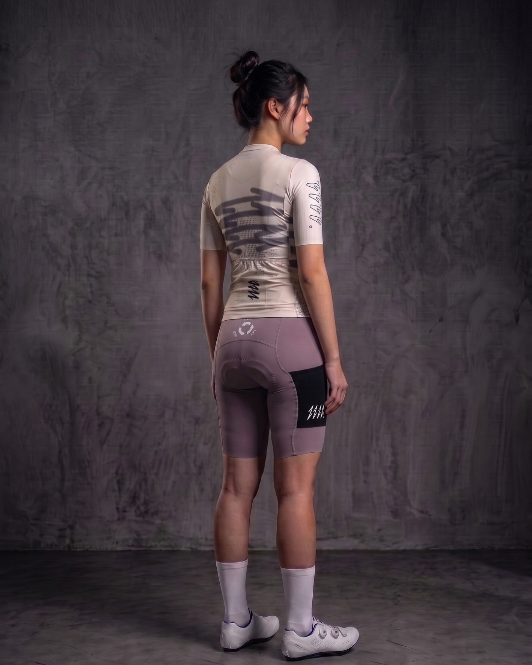 Velo Streak Pro Jersey — white, model view