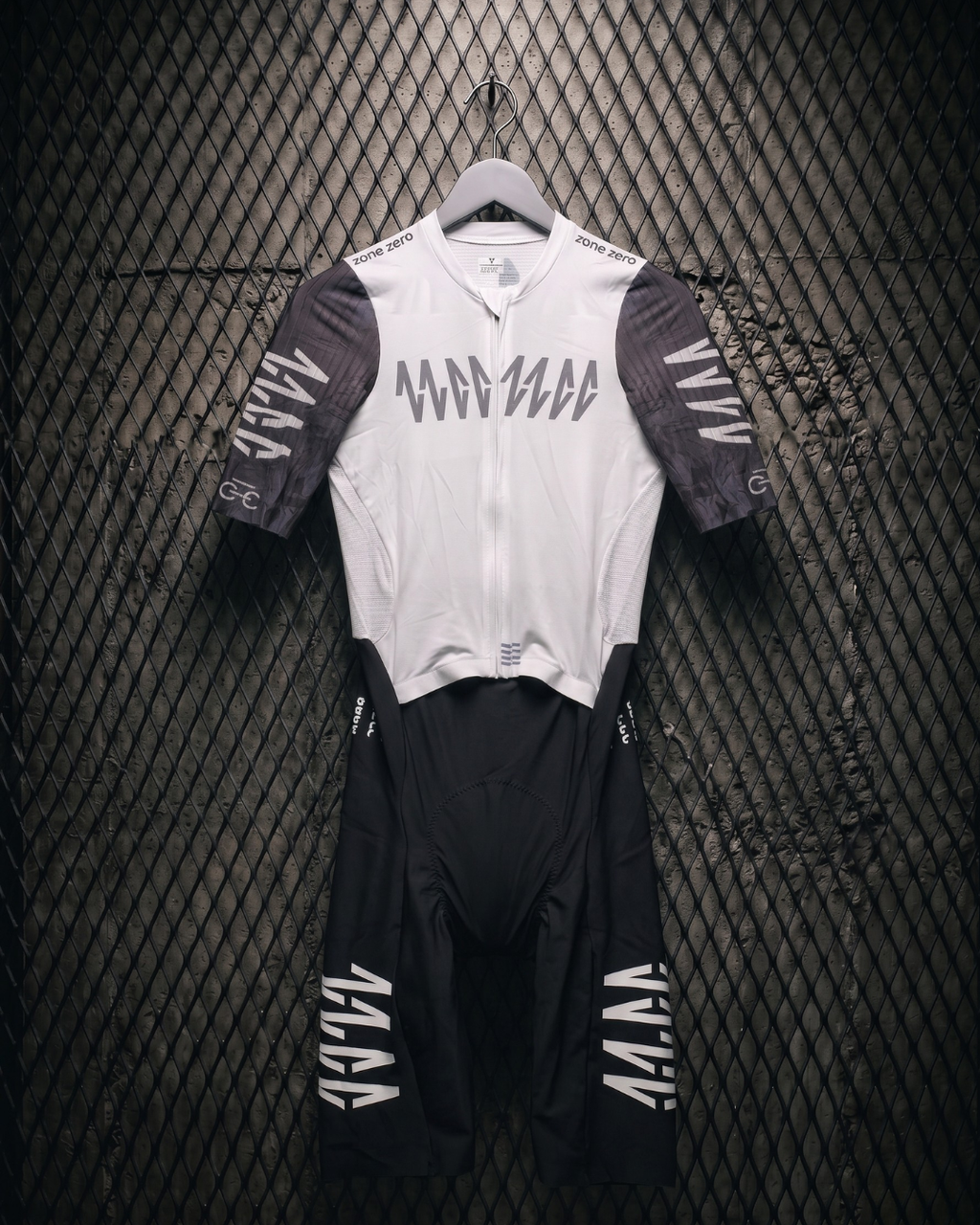 Elite Aero Race Suit Man — front view