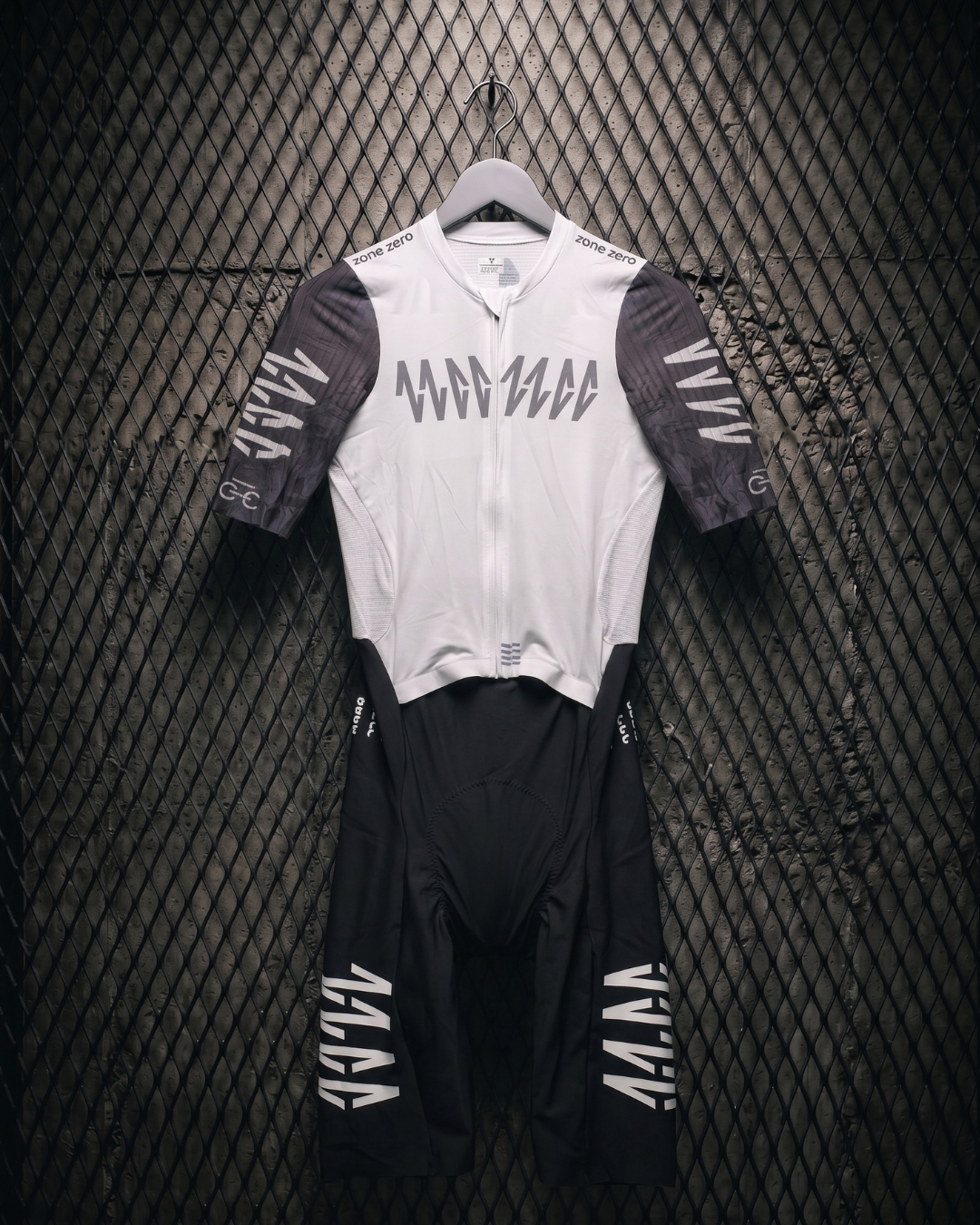Elite Aero Race Suit Man — front view